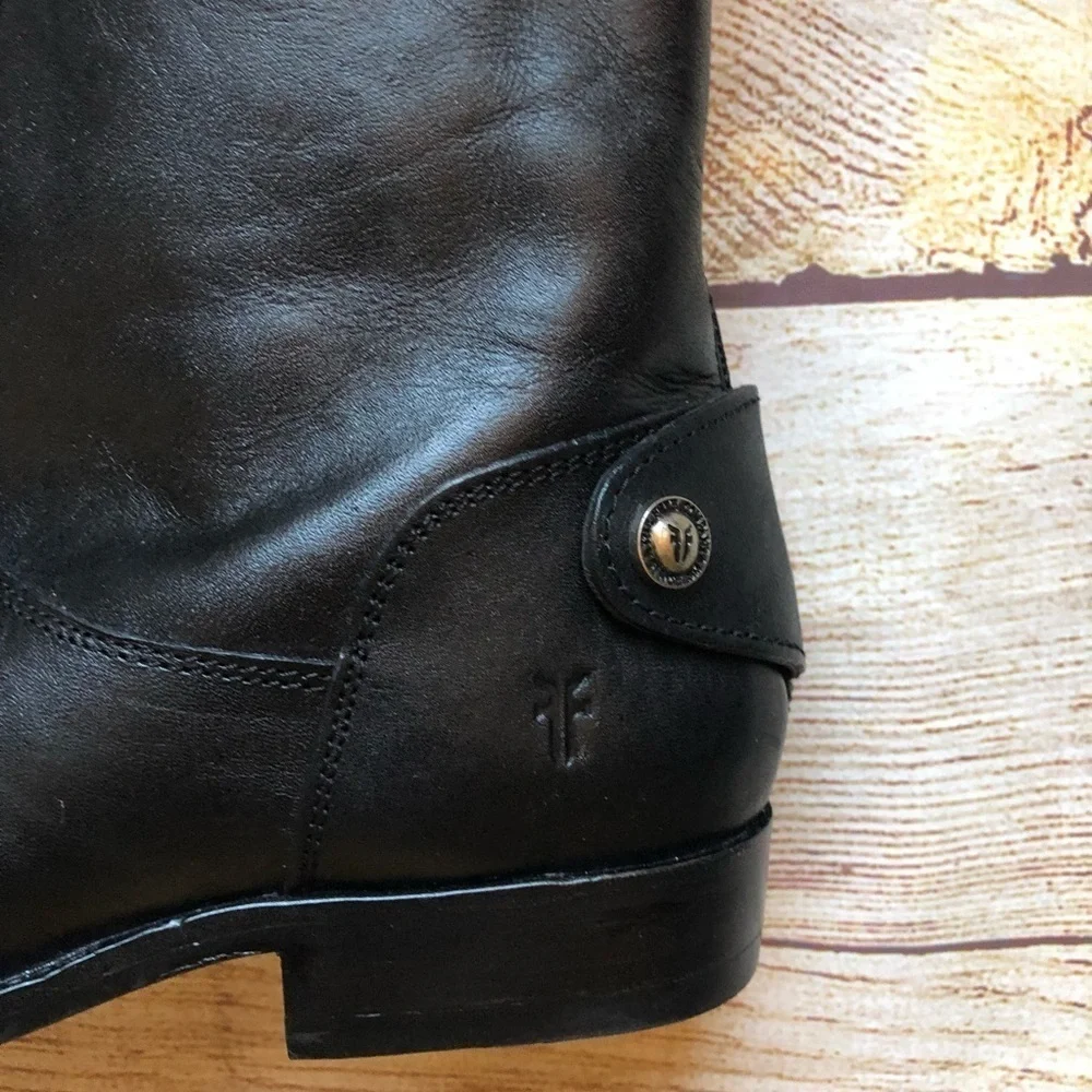 Melissa Button Back‎ Zip